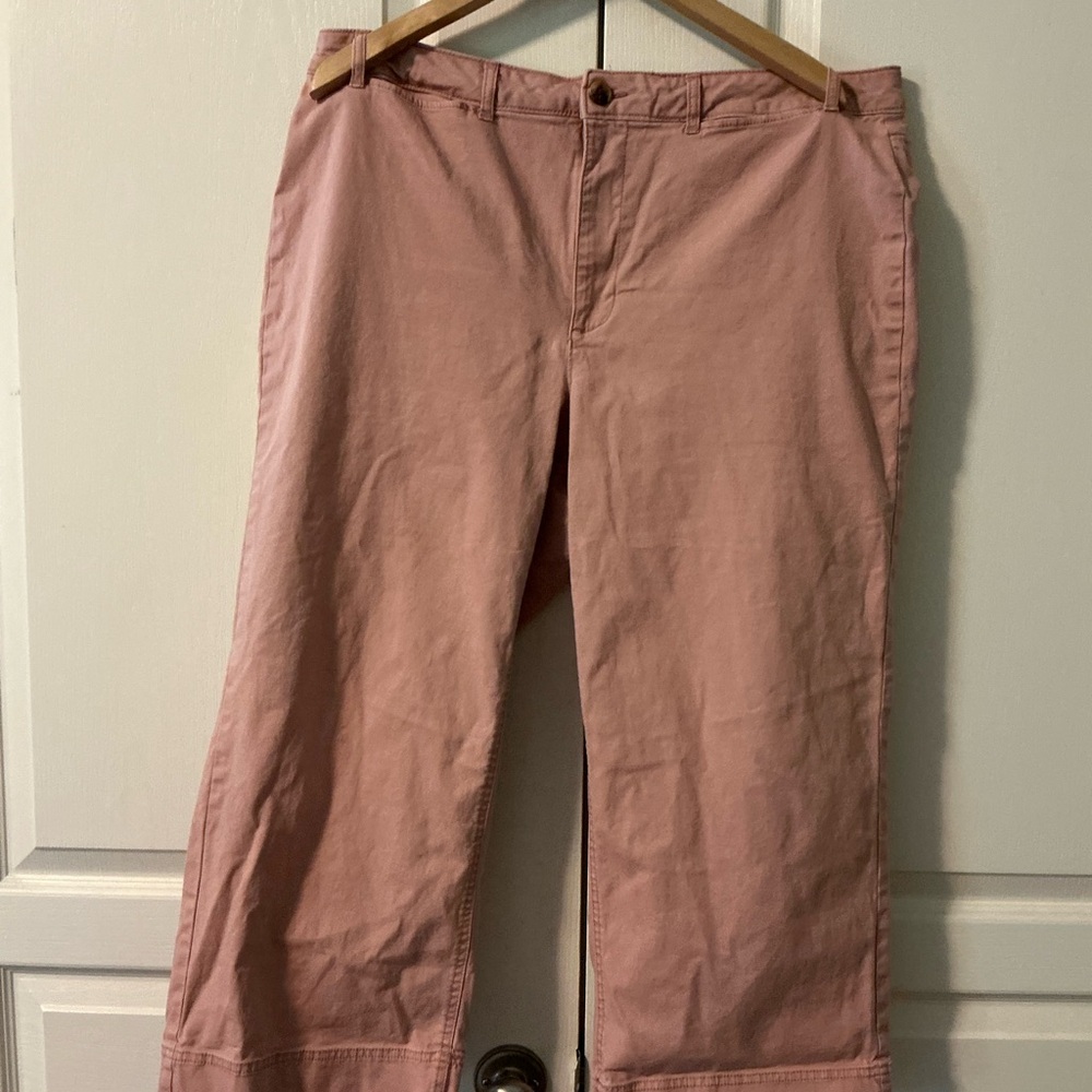 Old Navy Wide Leg Pants in Dusty Rose Pink